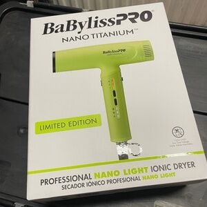 Babyliss Nano Titanium Light Ionic Dryer NWT